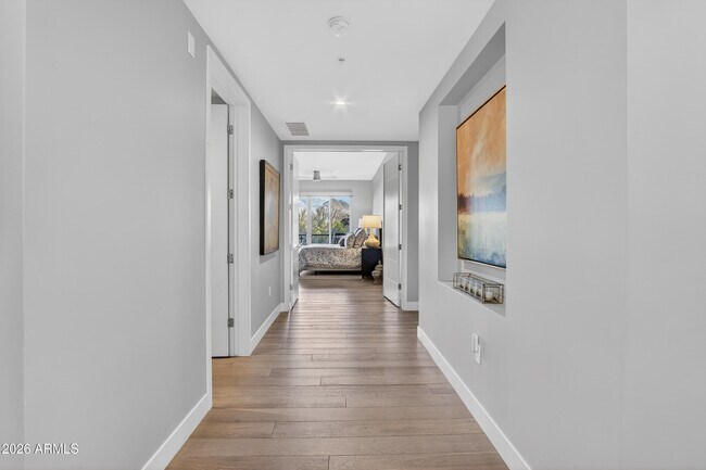 Foto del edificio - 16580 N 92nd St