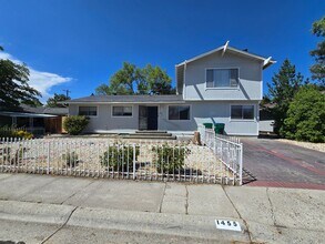 Building Photo - 1455 Bridgewood Ln