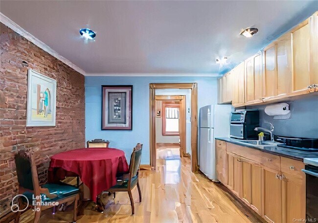 Foto del edificio - 470 Quincy St