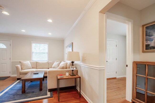 Building Photo - 22 3rd St