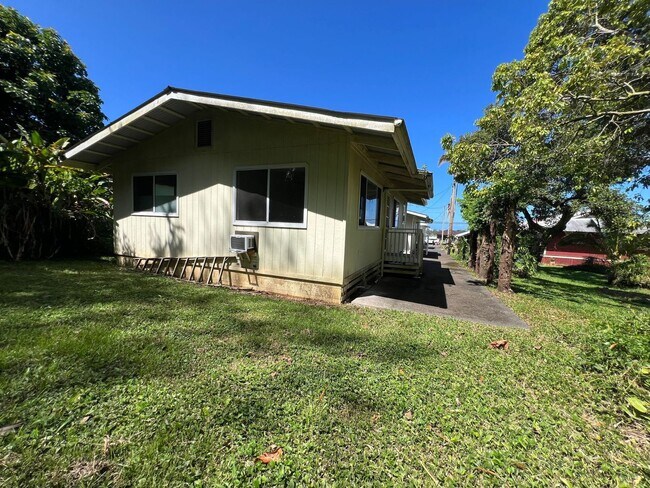 Building Photo - Cozy 2 bedroom right in Hilo