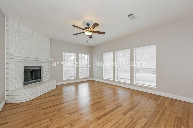 Foto del edificio - 937 Grasswood Dr