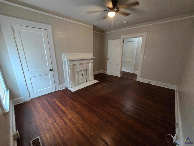 Foto del edificio - 1273 Hillyer Ave