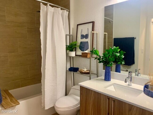 Building Photo - Studio, 1 bath Apartment - 5429 NW 7th St