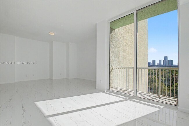 Foto del edificio - 1350 NW 8th Ct