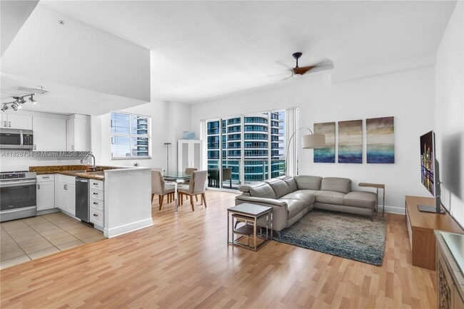 Building Photo - 1250 S Miami Ave