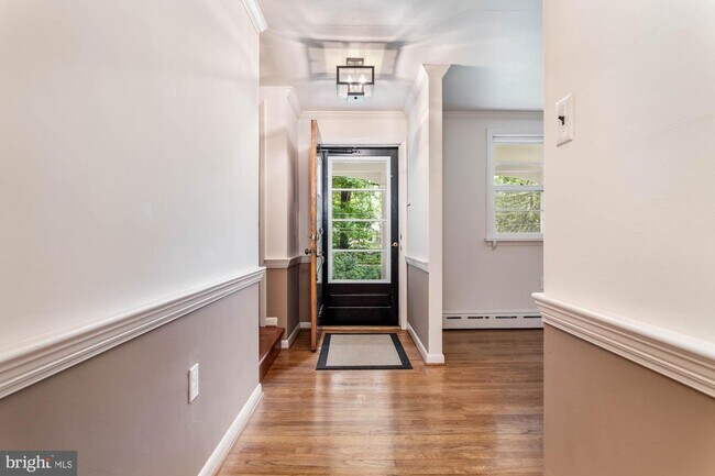 Foto del edificio - 35 Arbor Ln
