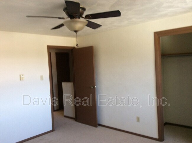Building Photo - 351 Grape St