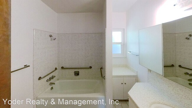 Building Photo - 3 br, 2 bath House - 141 Melrose Street