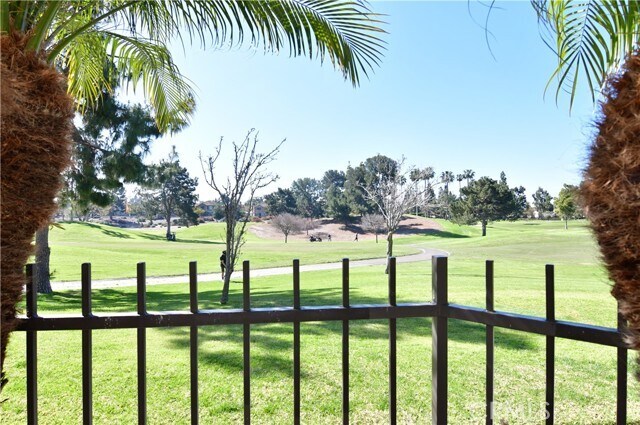 Foto del edificio - 2354 Sunningdale Dr