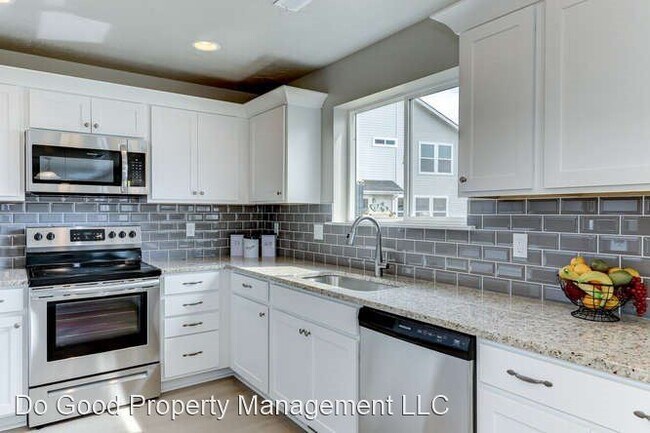 Building Photo - 4 br, 2.5 bath House - 7777 E. Tea Party Dr.