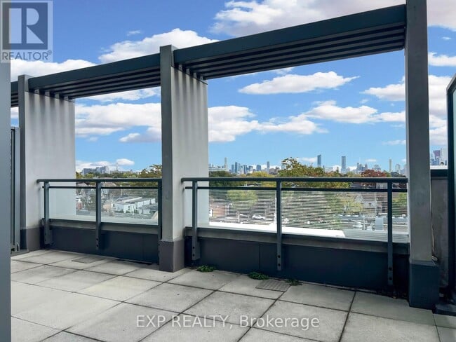 Photo du bâtiment - 20 Gladstone Ave