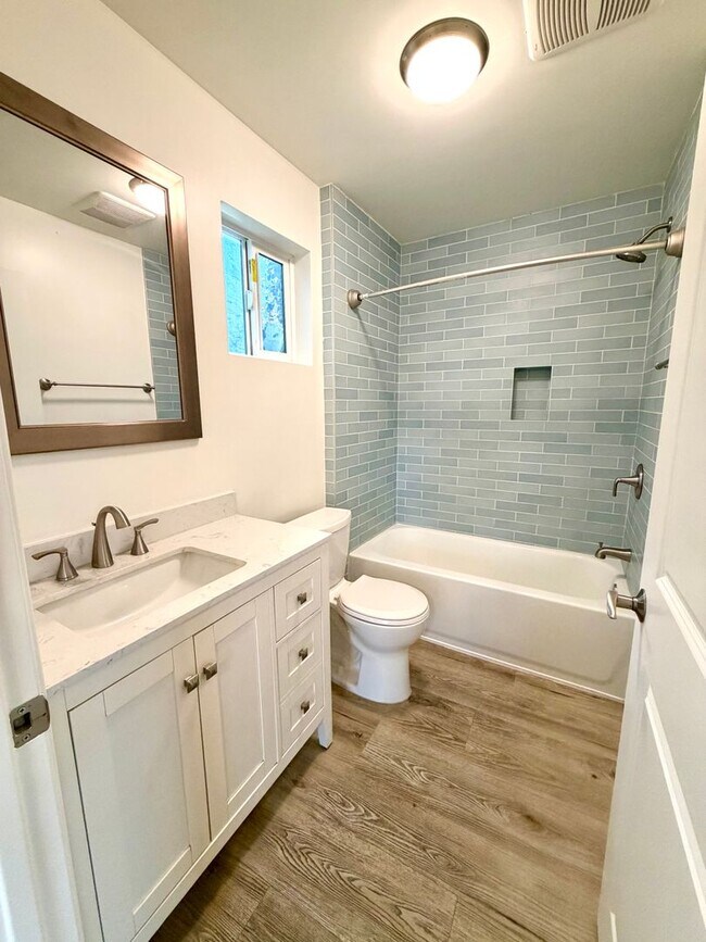 Foto del edificio - 4750 W 142nd St