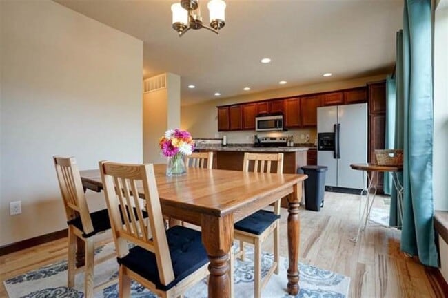 Foto del edificio - 1268 Nicholas Ln