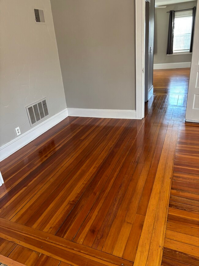 Building Photo - 57 Park Ave