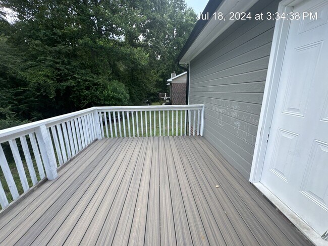 Building Photo - 1512 Kara Court