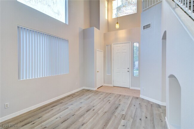 Building Photo - 952 Clear Diamond Ave