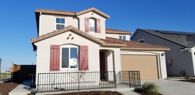 Building Photo - 1561 Osborn Dr