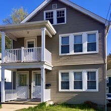 Building Photo - 1123 Main St