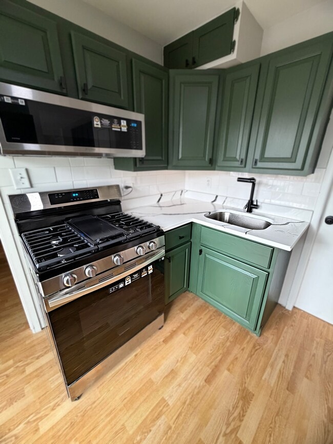 Building Photo - 8304 S 79th Ct