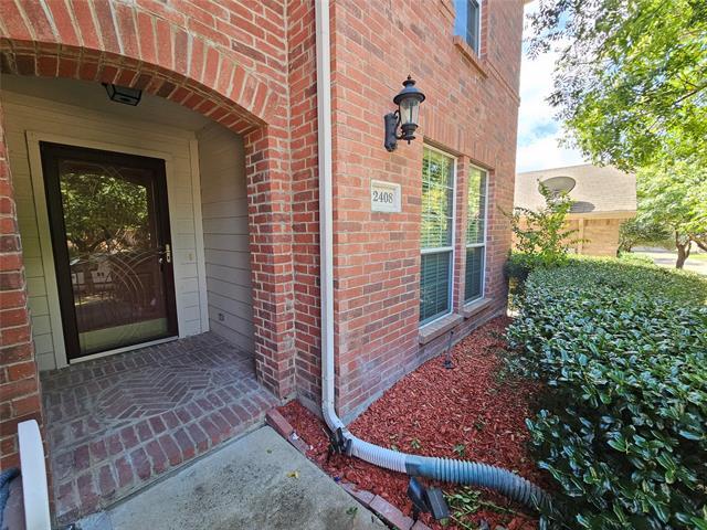 Building Photo - 2408 Finch Dr
