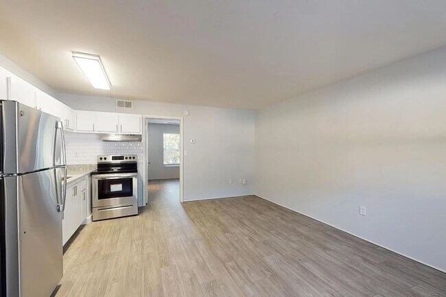 Interior Photo - Wild Pines
