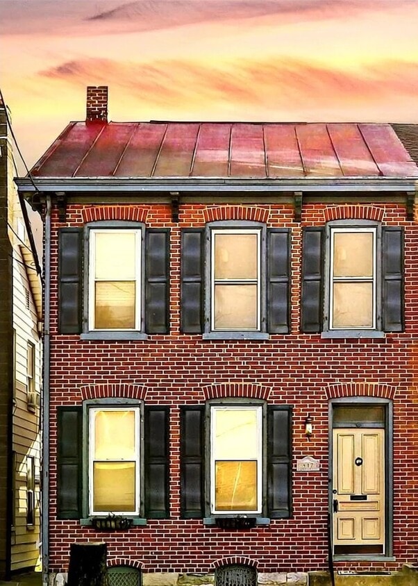 Primary Photo - 417 N Hanover St