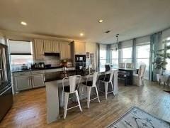 Building Photo - 1912 Van Landingham Dr