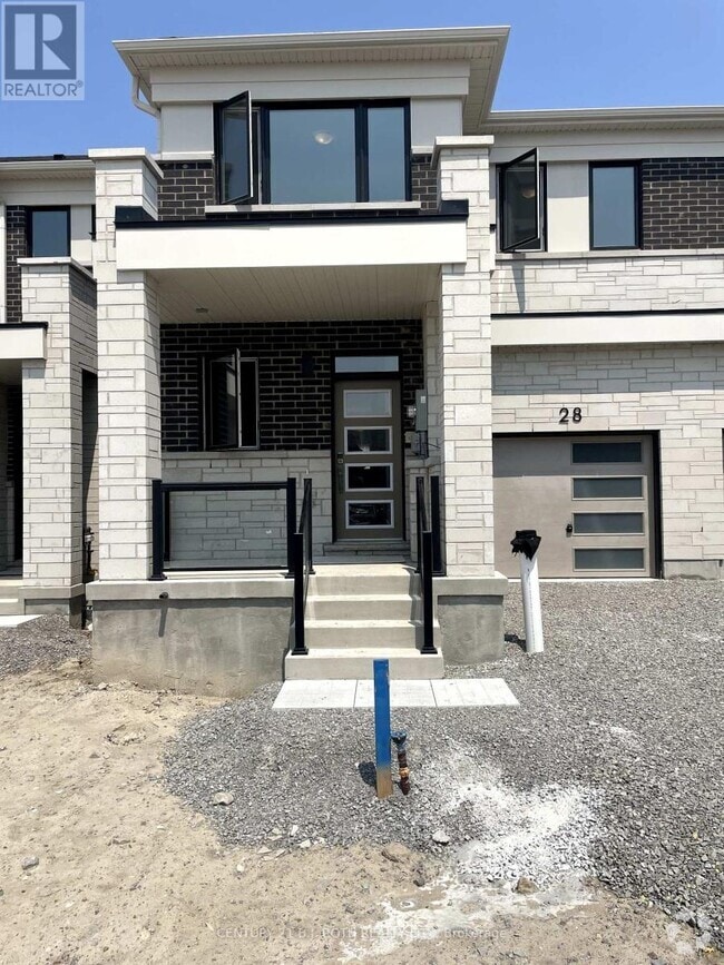 Building Photo - 28 Vinewood Cres