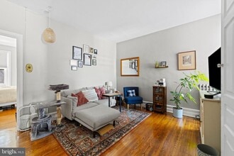 Building Photo - 876 N 23rd St