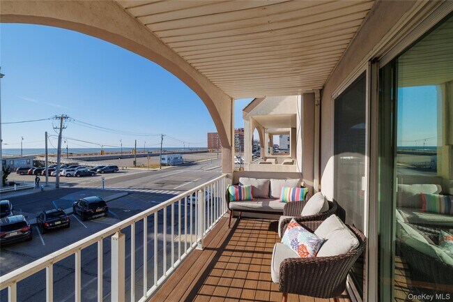 Foto del edificio - 277 W Broadway