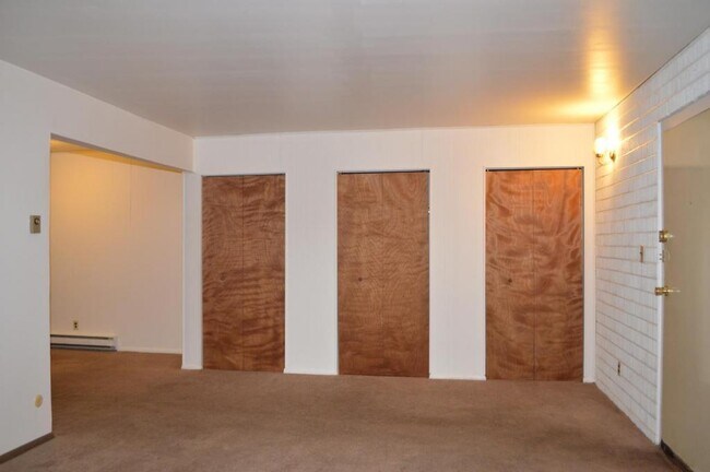 Building Photo - 3237 Dody Avenue, Unit #3