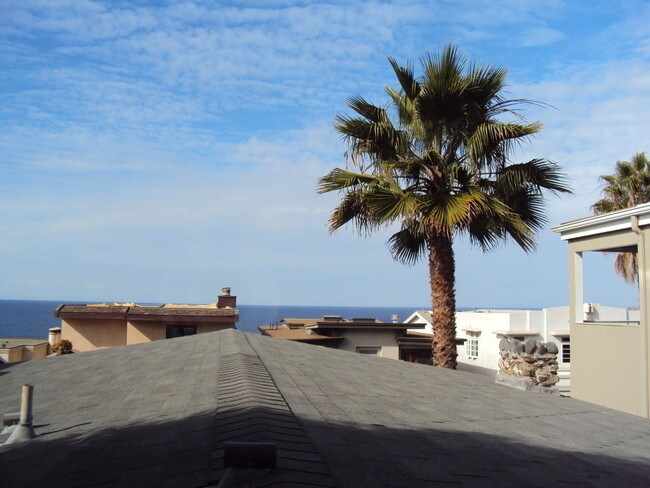 Vista - 2612 Victoria Dr