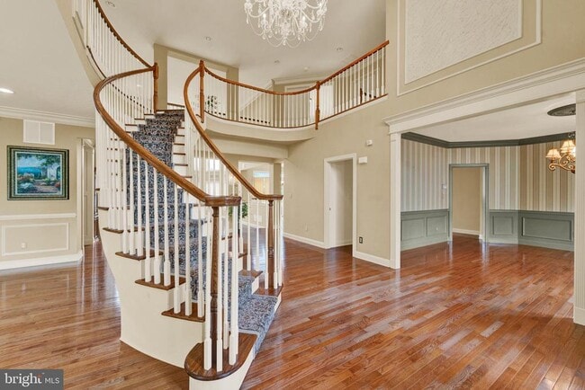 Building Photo - 19 Meadowlark Dr