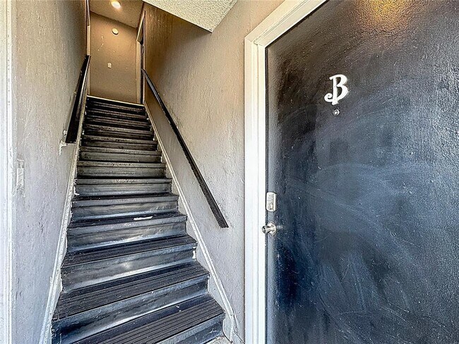 Foto del edificio - 2777 L B McLeod Rd