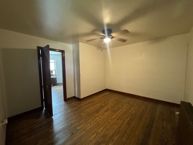 Building Photo - Duquesne 3 Bedroom 1.5 Bath House, Yard