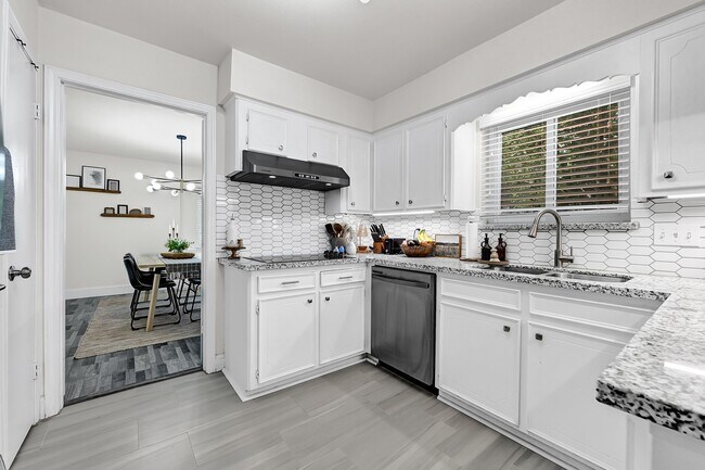 Foto del edificio - 25418 Tuckahoe Ln