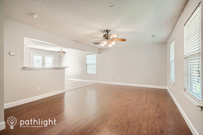 Foto del edificio - 541 Pullman St SW, Concord, NC, 28025