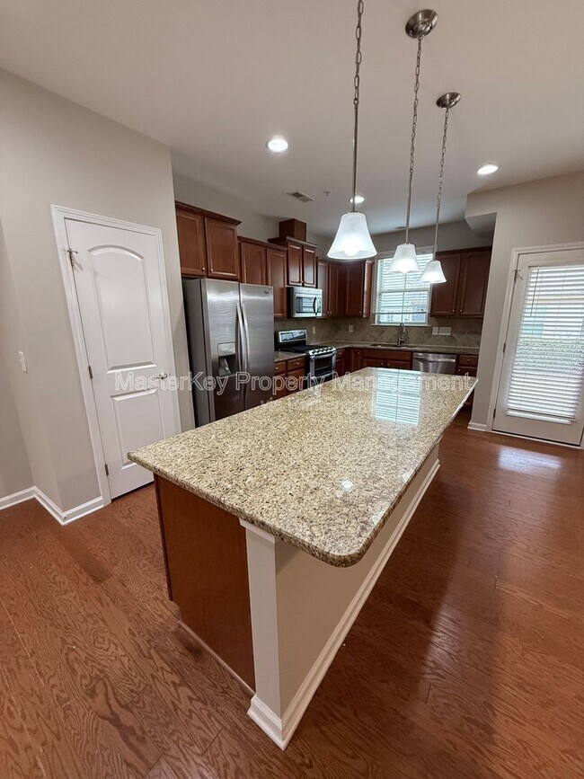 Foto del edificio - 9312 Lennox Laurel Cir