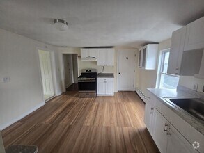 Building Photo - 111 Brookline St