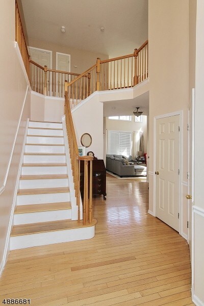 Building Photo - 20 Sterling Dr