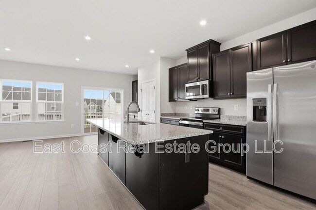 Building Photo - 105 Dripping Spring Dr