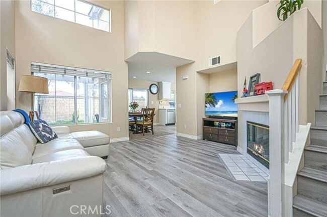 Building Photo - 14015 Visions Dr