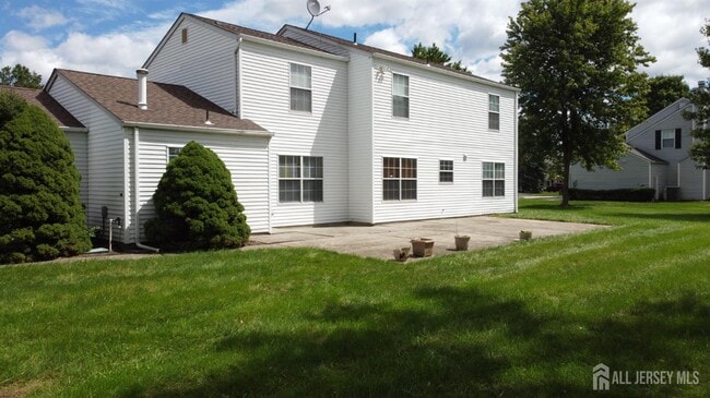 Building Photo - 22 Karnell Dr