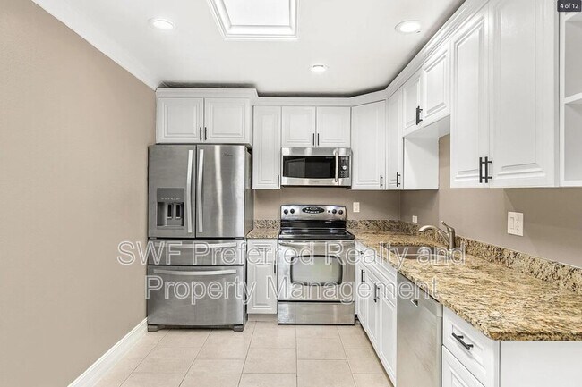 Building Photo - 919 SW 48th Terrace