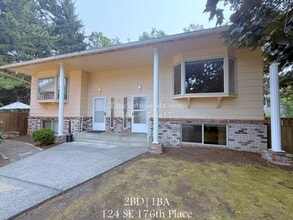 Building Photo - 120 SE 176th Pl
