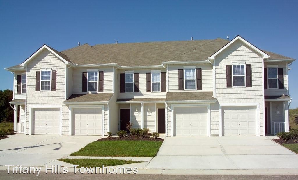 Primary Photo - 8871 N Helena Dr