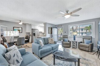 Building Photo - 766 Central Ave