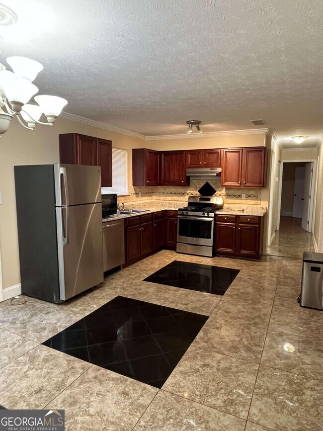 Building Photo - 149 Sedgefield Dr