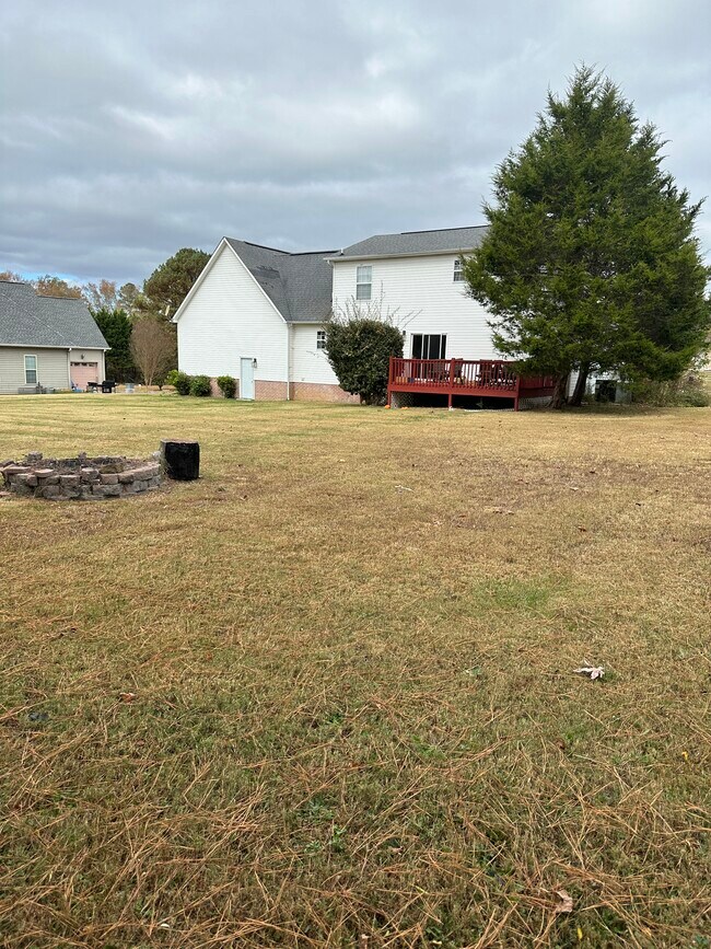 Building Photo - 117 S Kelle Leanne Ln SW